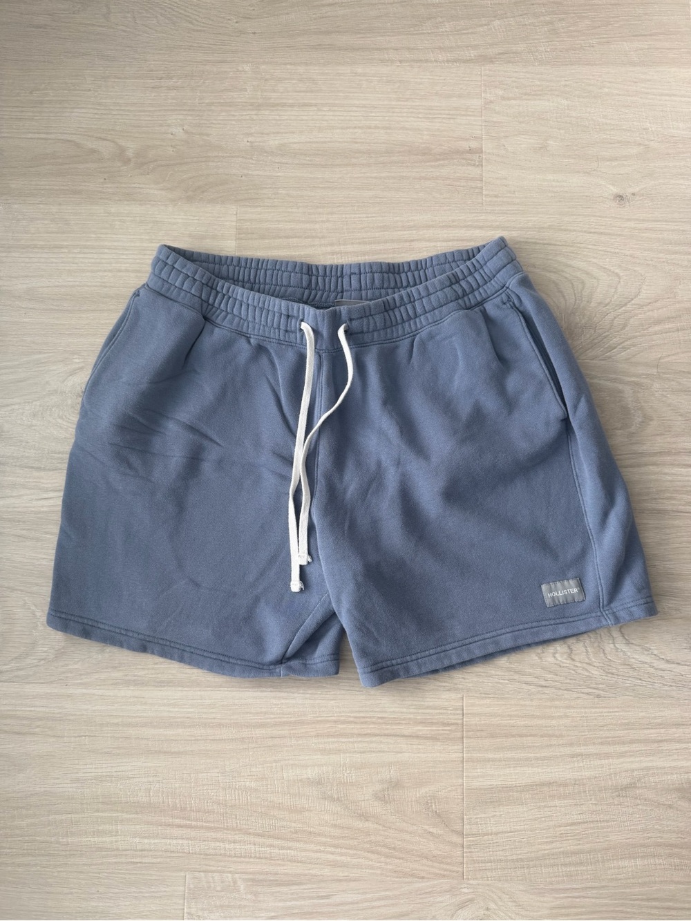 Hollister Men's Drawstring Athletic Shorts in Slate Blue